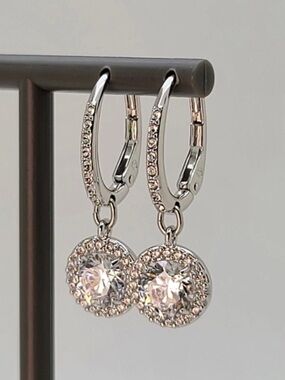 Elegant Authentic Silver Swarovski Drop Earrings Rhodium Plated